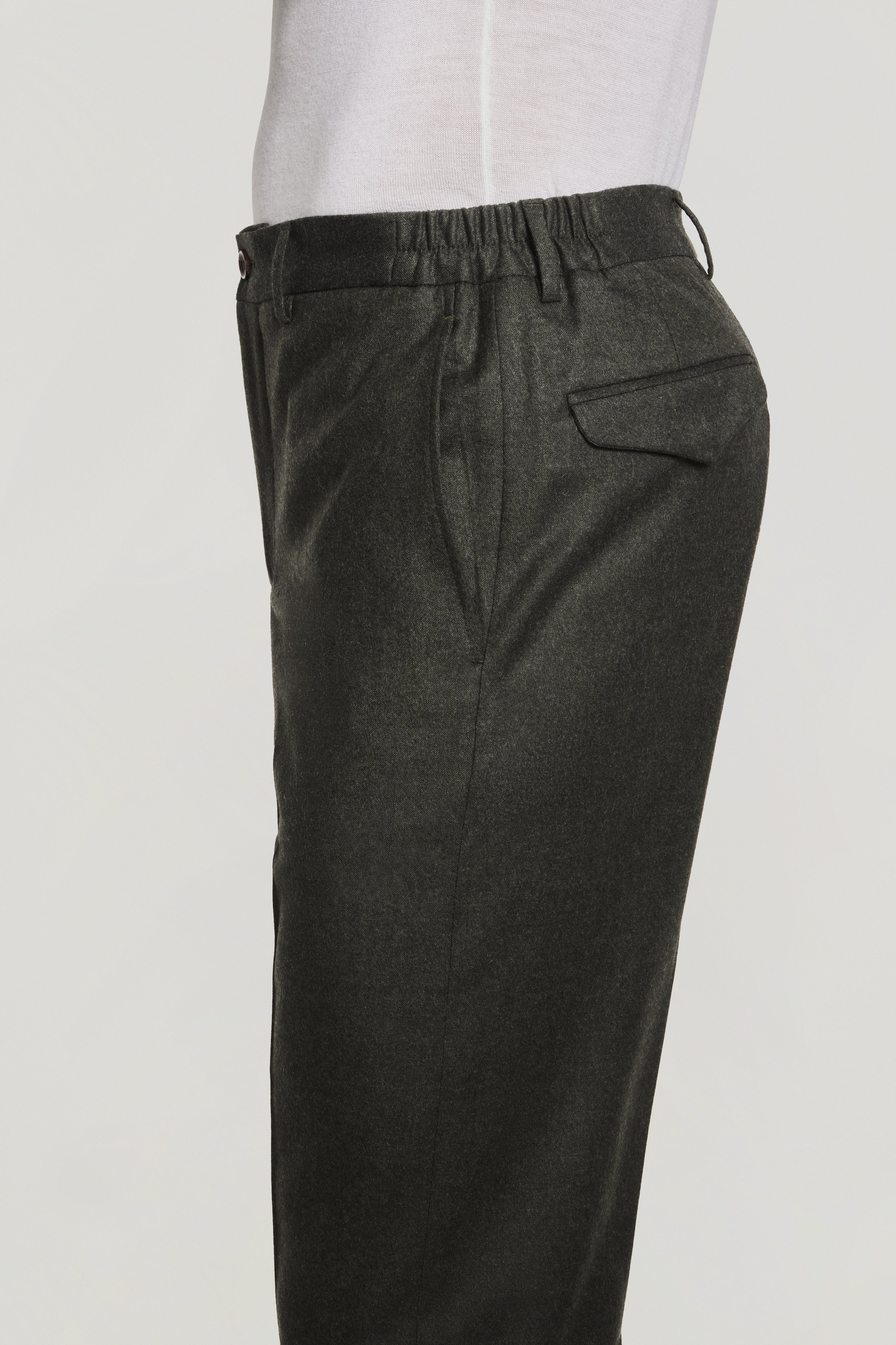 Vue alternative 1 Pantalon olive avec ceinture extensible